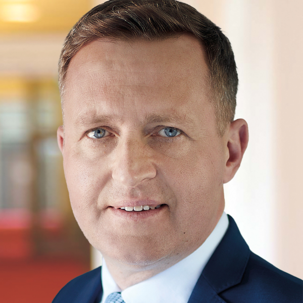  Oliver Friederici